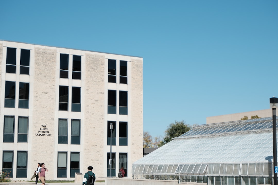 Home 17 Why UT Dallas' Erik Jonsson School Matters for Future Engineers